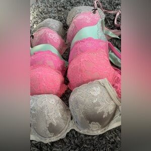 Size 34D Victoria secret bra lot